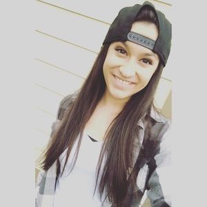 Meet your Posher, Adele